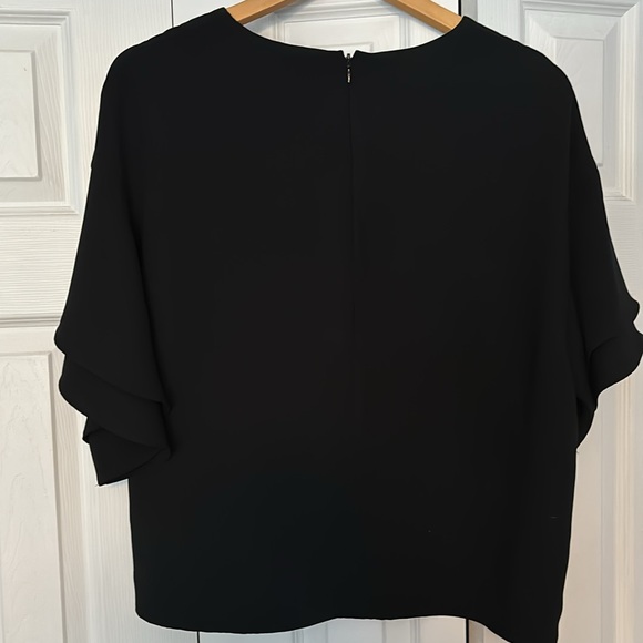 H&M waterfall sleeve top, size 6 - Picture 4 of 4